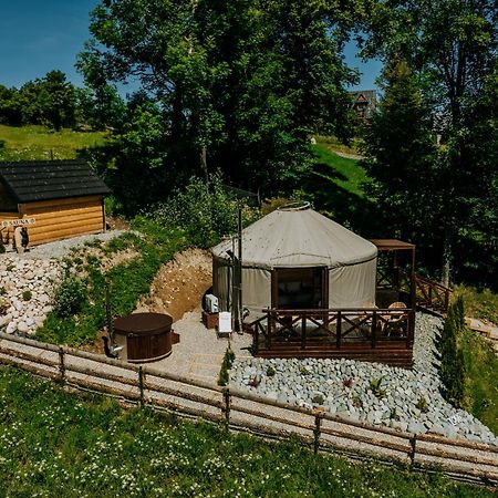 Jurta Na Wypasie - Luksusowy Namiot Z Widokiem Na Gory - Jacuzzi, Sauna, Split Ac, Private, Star View Zakopane Kültér fotó
