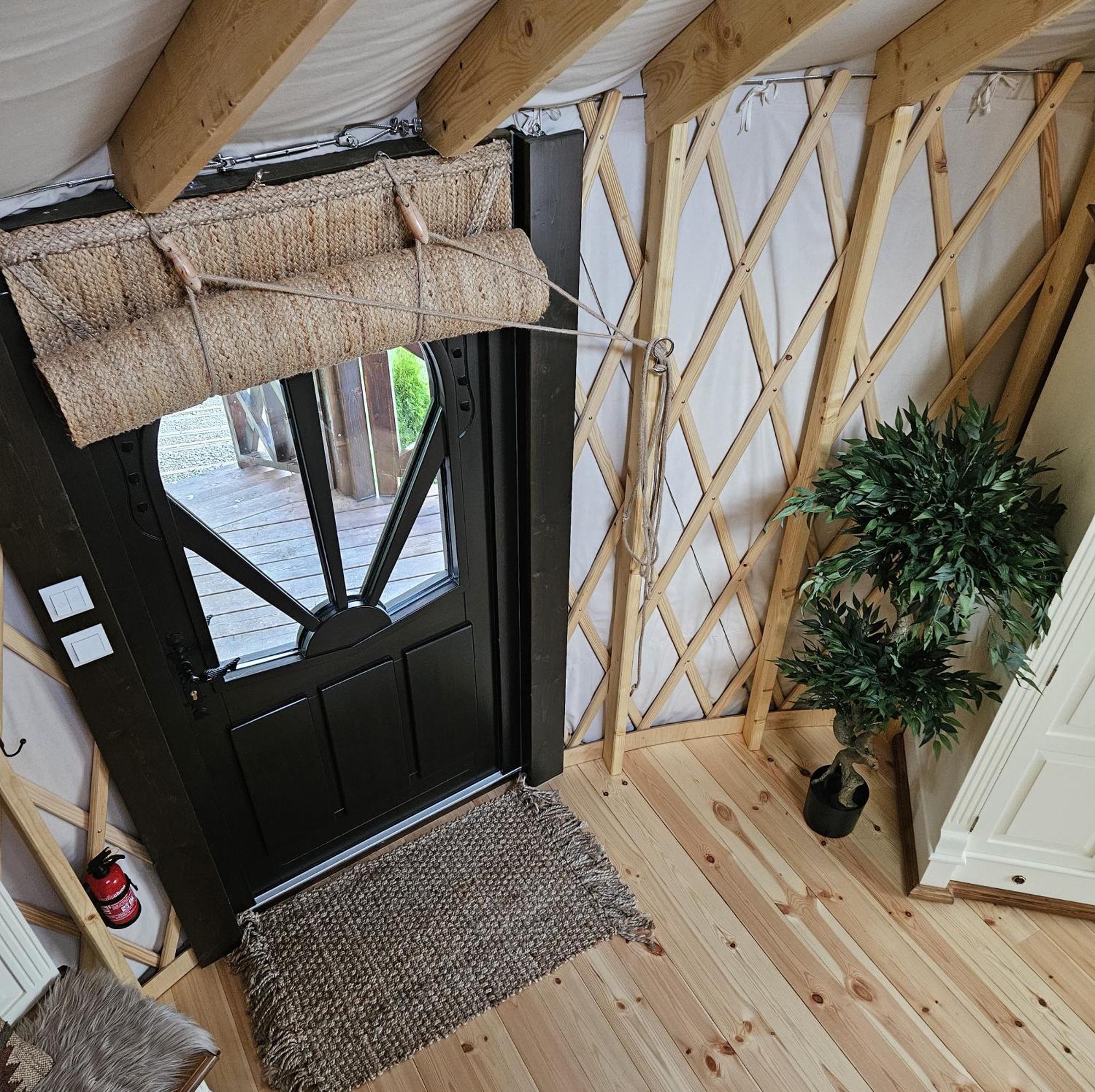 Jurta Na Wypasie - Luksusowy Namiot Z Widokiem Na Gory - Jacuzzi, Sauna, Split Ac, Private, Star View Zakopane Kültér fotó