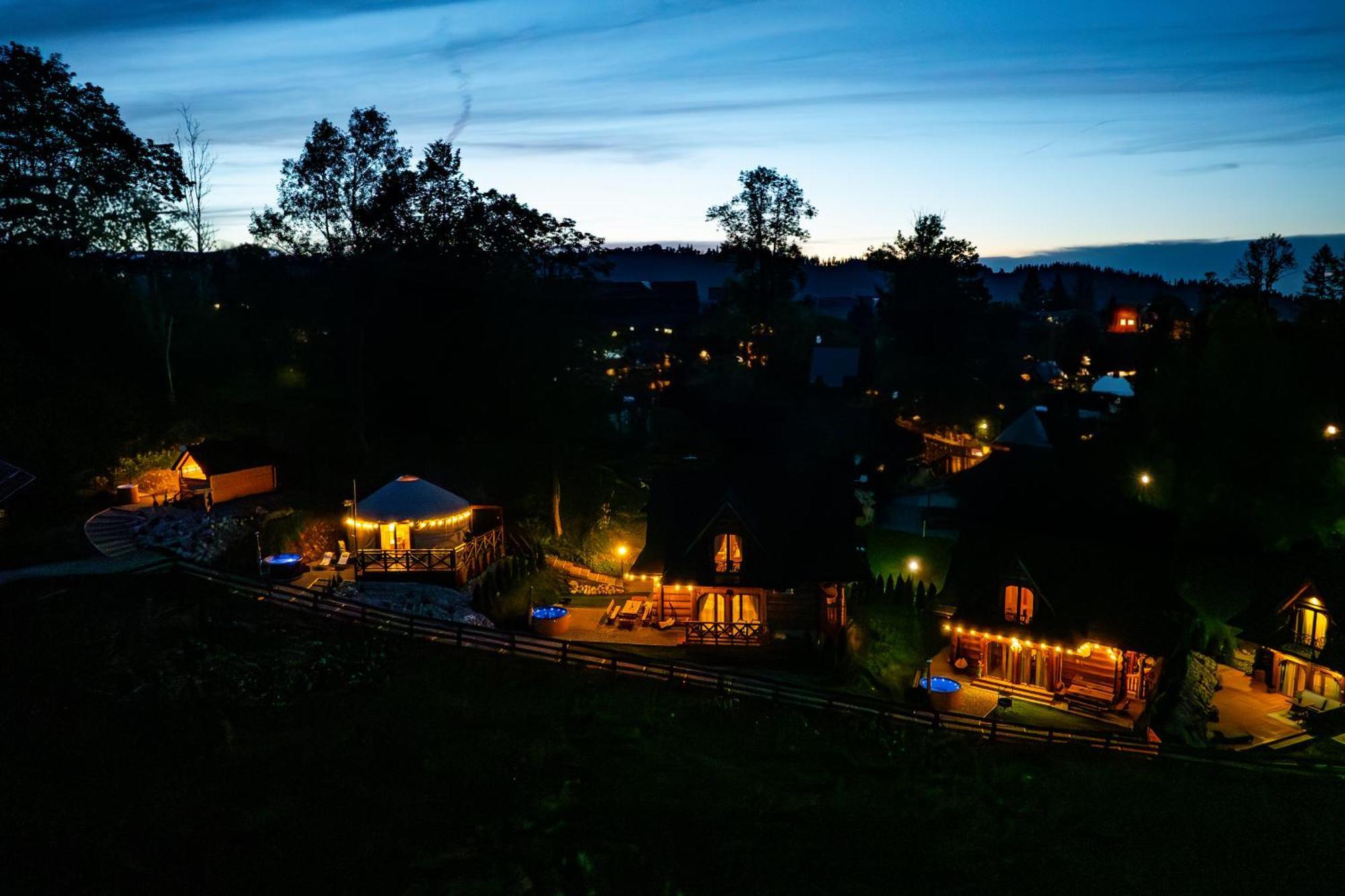 Jurta Na Wypasie - Luksusowy Namiot Z Widokiem Na Gory - Jacuzzi, Sauna, Split Ac, Private, Star View Zakopane Kültér fotó