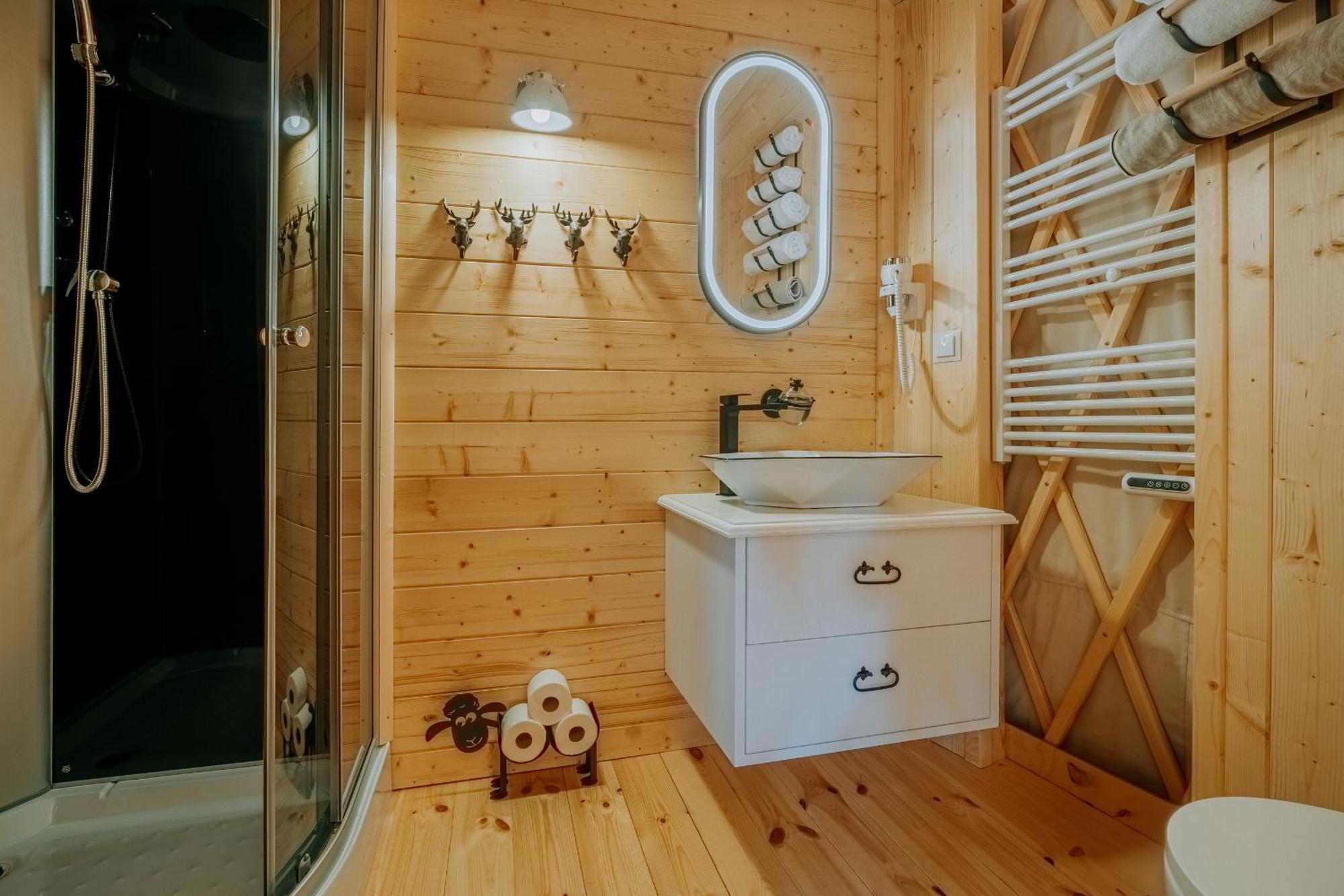 Jurta Na Wypasie - Luksusowy Namiot Z Widokiem Na Gory - Jacuzzi, Sauna, Split Ac, Private, Star View Zakopane Kültér fotó
