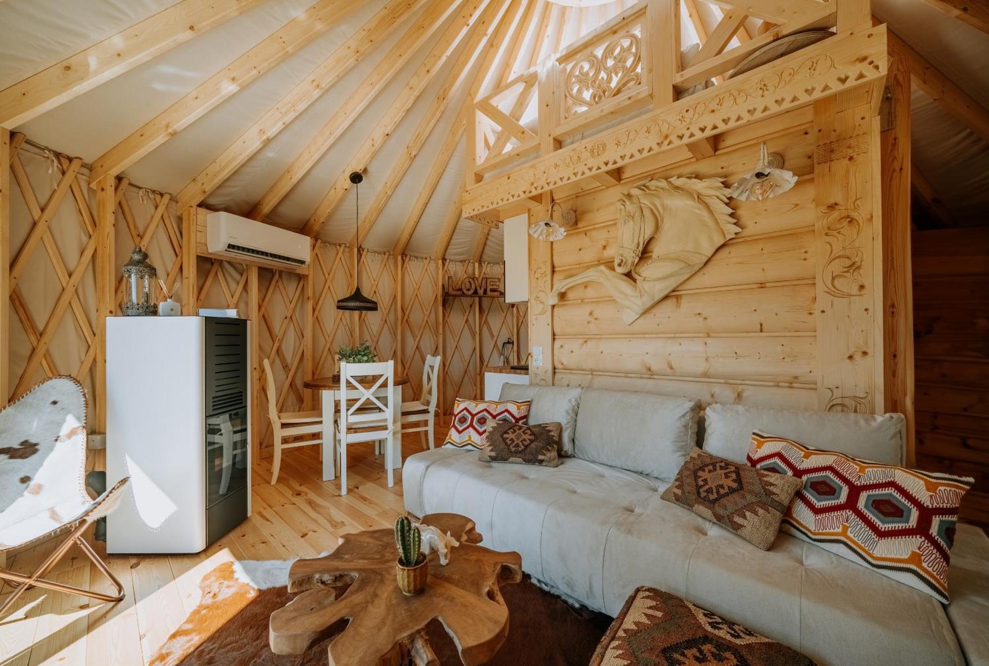 Jurta Na Wypasie - Luksusowy Namiot Z Widokiem Na Gory - Jacuzzi, Sauna, Split Ac, Private, Star View Zakopane Kültér fotó